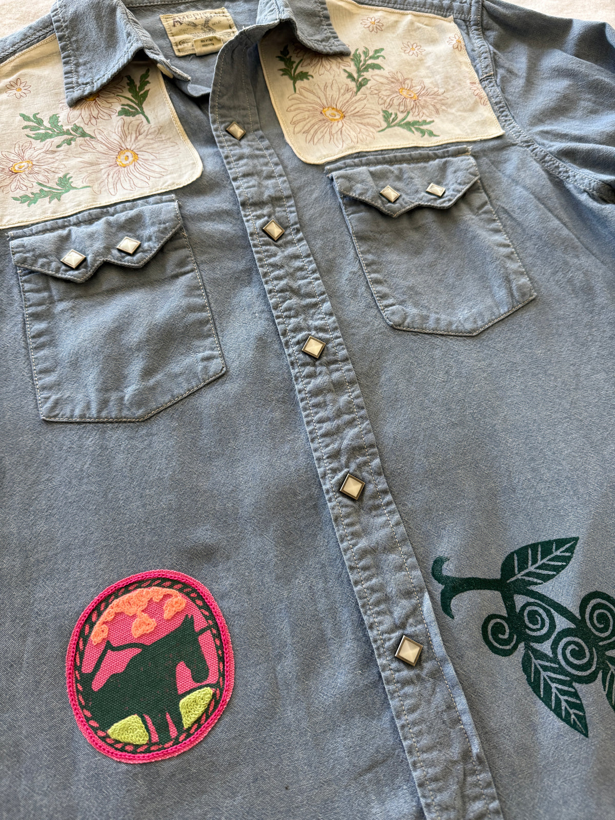 Vintage Denim Pearl Snap Shirt - Coneflower Collage 3